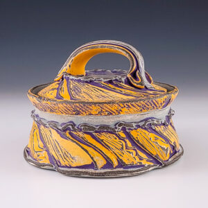 Lidded Baker #eb508
